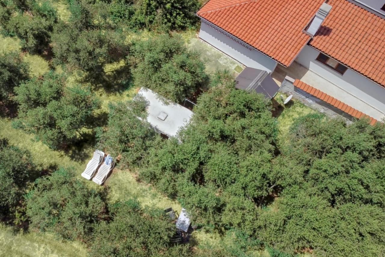 Jacuzi Cottage In The Olive Grove Pula Bagian luar foto